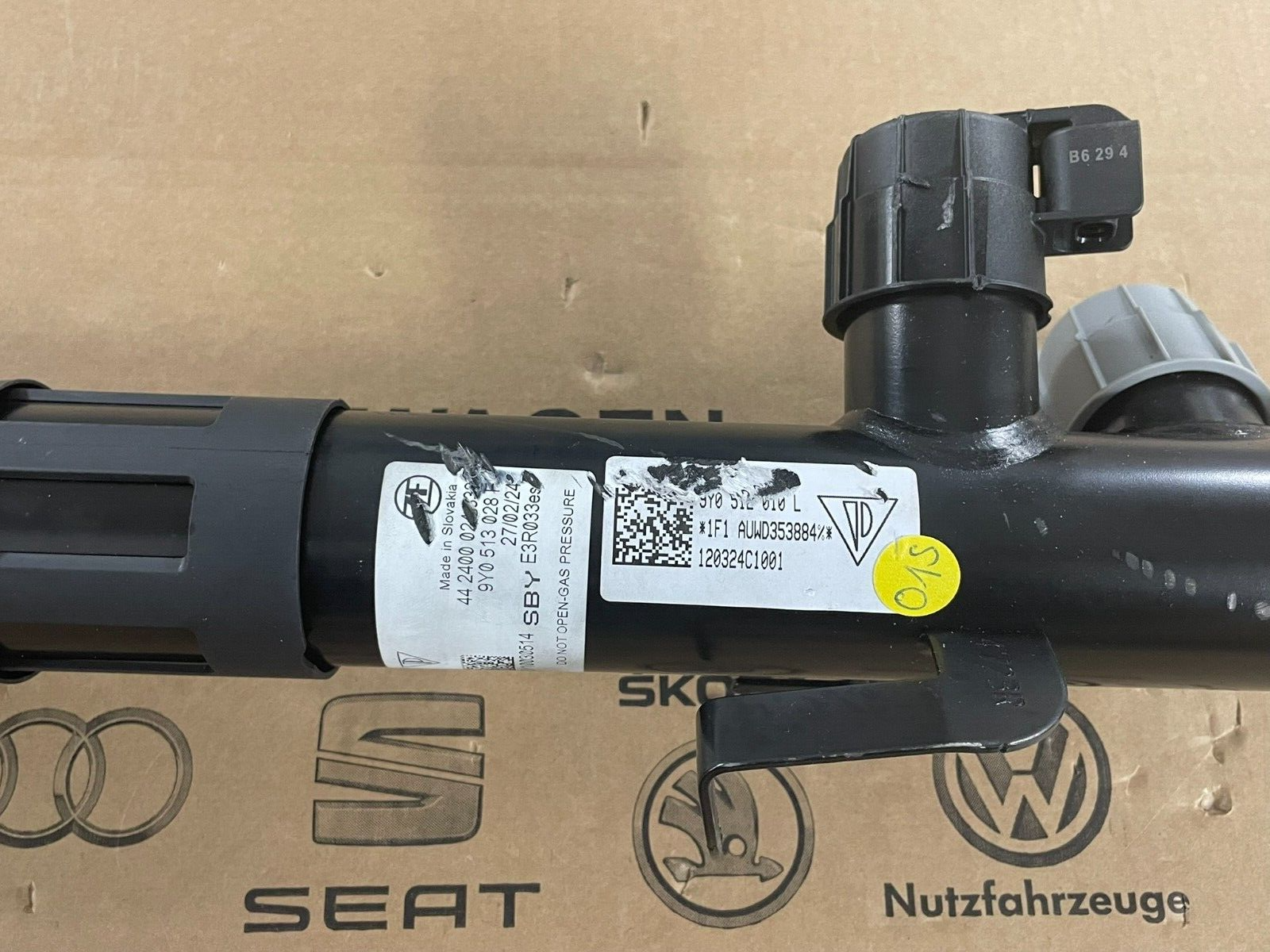 PORSCHE CAYENNE 9YA-2 STOSSDÄMPFER ELEKTRISCH HINTER RECHTS 9Y0513028F ORIG.NEU - Obrázek 7