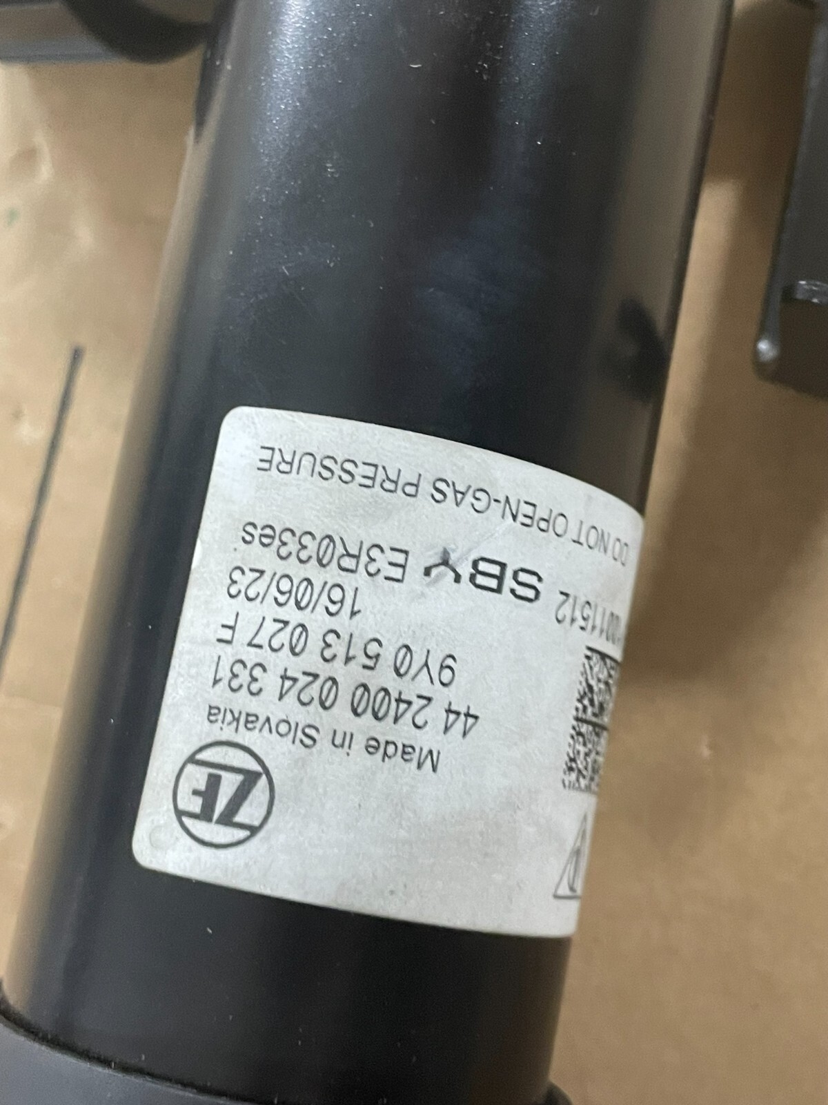 PORSCHE CAYENNE 9YA-2 STOSSDÄMPFER ELEKTRISCH HINTERACHSE LINKS 9Y0513027F NEU - Obrázek 3