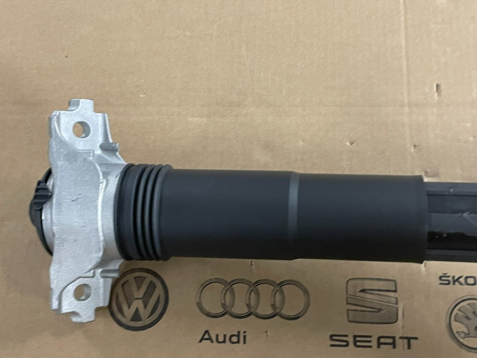 PORSCHE CAYENNE 9YA-2 STOSSDÄMPFER ELEKTRISCH HINTERACHSE LINKS 9Y0513027F NEU - Obrázek 21