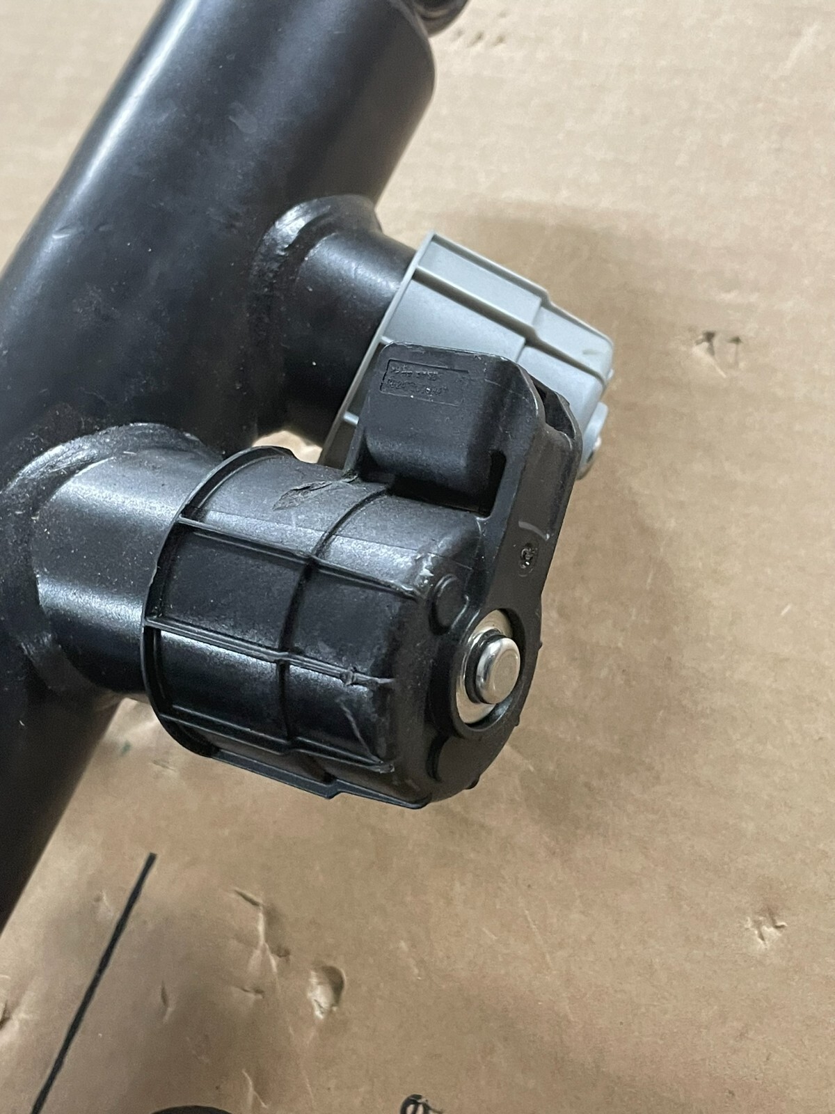 PORSCHE CAYENNE 9YA-2 STOSSDÄMPFER ELEKTRISCH HINTERACHSE LINKS 9Y0513027F NEU - Obrázek 10