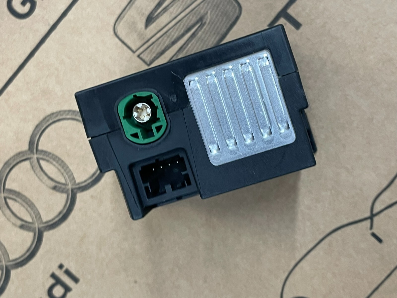 PORSCHE CAYENNE MACAN MULTIMEDIA SCHNITTSTELLE USB-C BUCHSEN 9Y0035736A Fast Neu - Obrázek 13