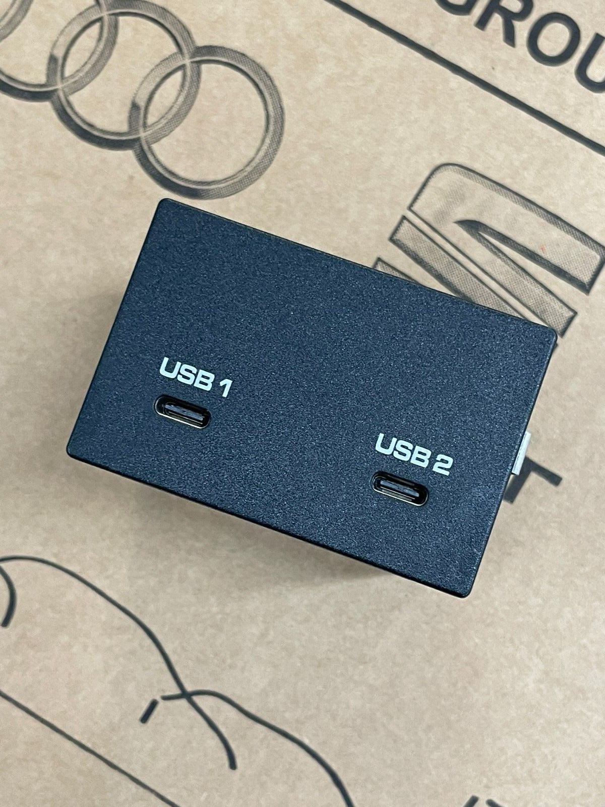 PORSCHE CAYENNE MACAN MULTIMEDIA SCHNITTSTELLE USB-C BUCHSEN 9Y0035736A Fast Neu - Obrázek 6