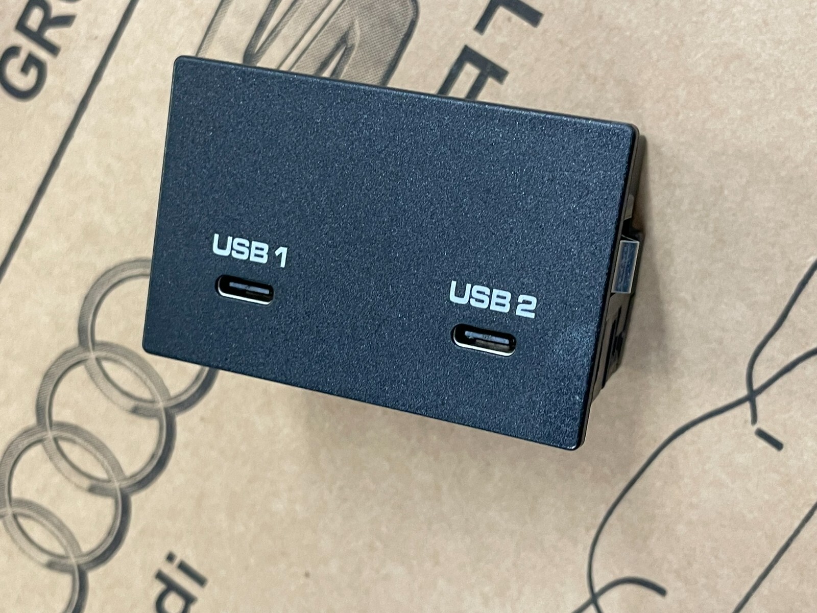 PORSCHE CAYENNE MACAN MULTIMEDIA SCHNITTSTELLE USB-C BUCHSEN 9Y0035736A Fast Neu - Obrázek 8