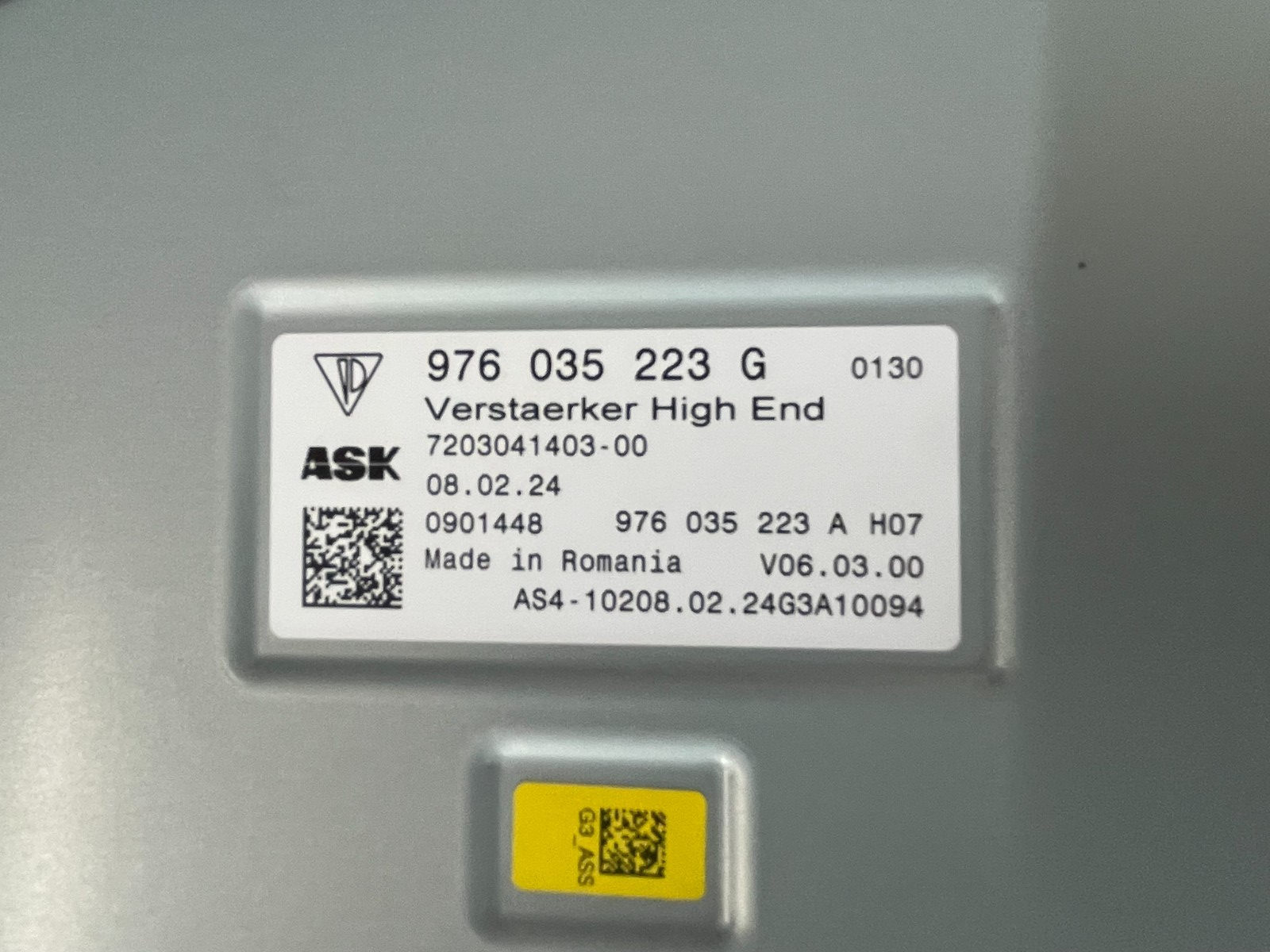 PORSCHE CAYENNE , PANAMERA , TAYCAN VERSTÄRKER BURMESTER 976035223G ORIGINAL NEU - Obrázek 3