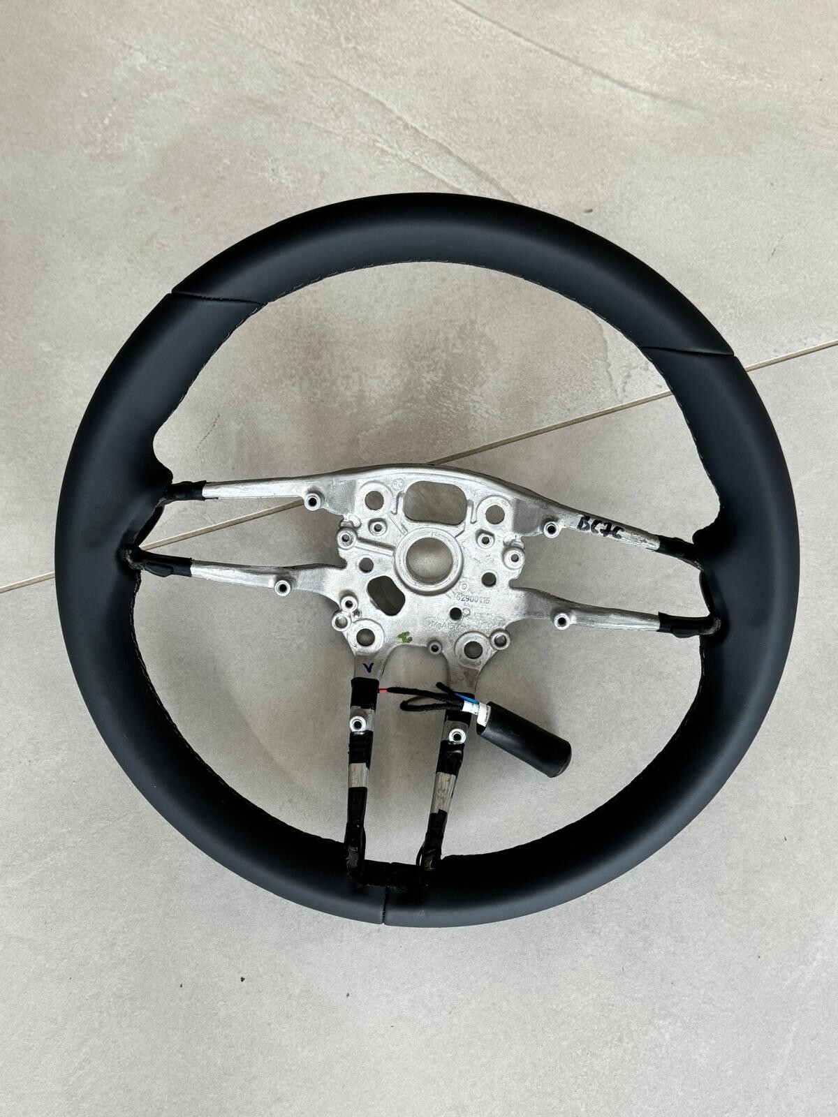 PORSCHE LEERES RAHMEN LENKRAD BEHEIZT SCHWARZ LEDER STEERING WHEEL FRAME NEW !!! - Obrázek 14