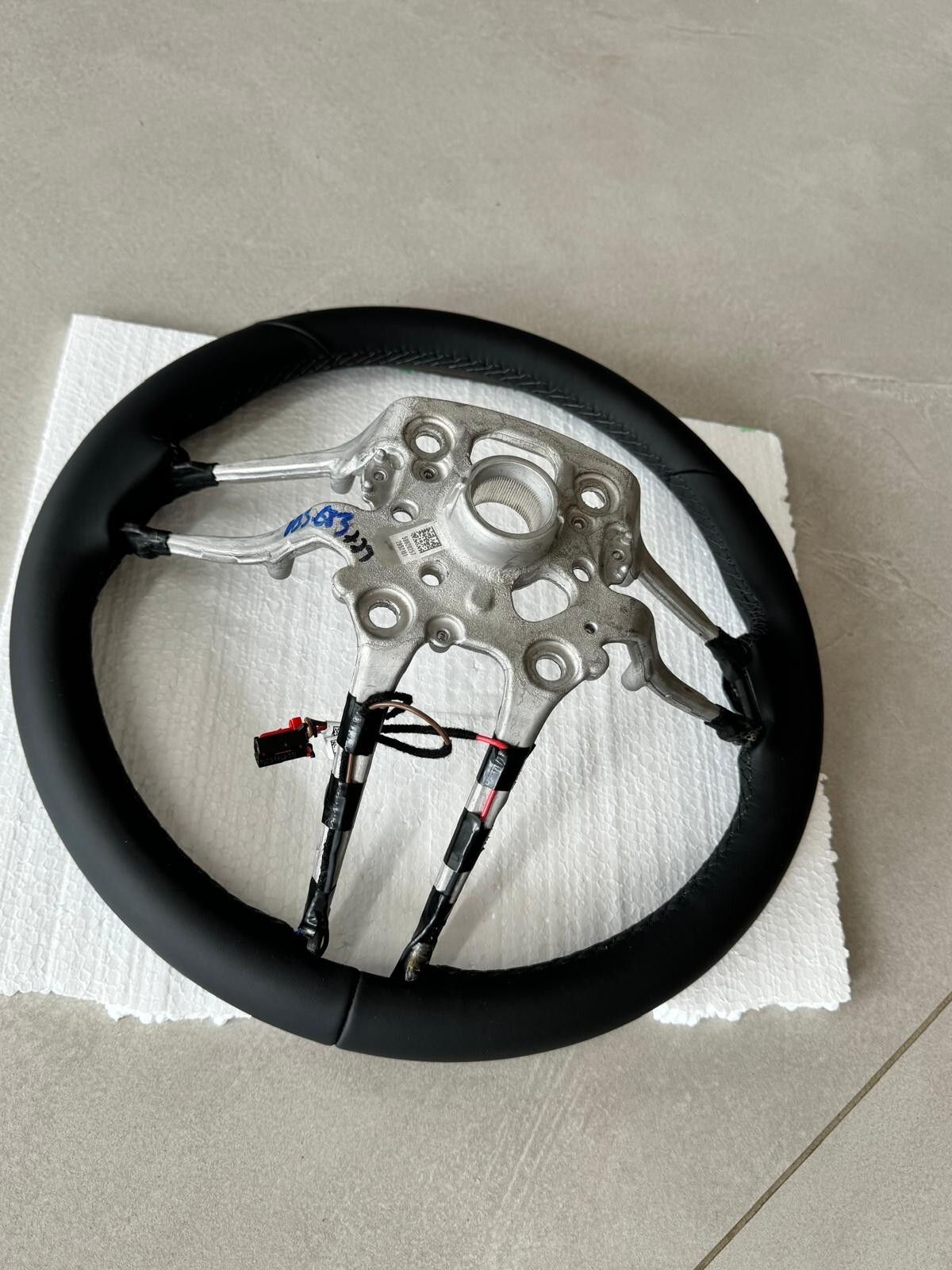 PORSCHE LEERES RAHMEN LENKRAD BEHEIZT SCHWARZ LEDER STEERING WHEEL FRAME NEW !!! - Obrázek 16