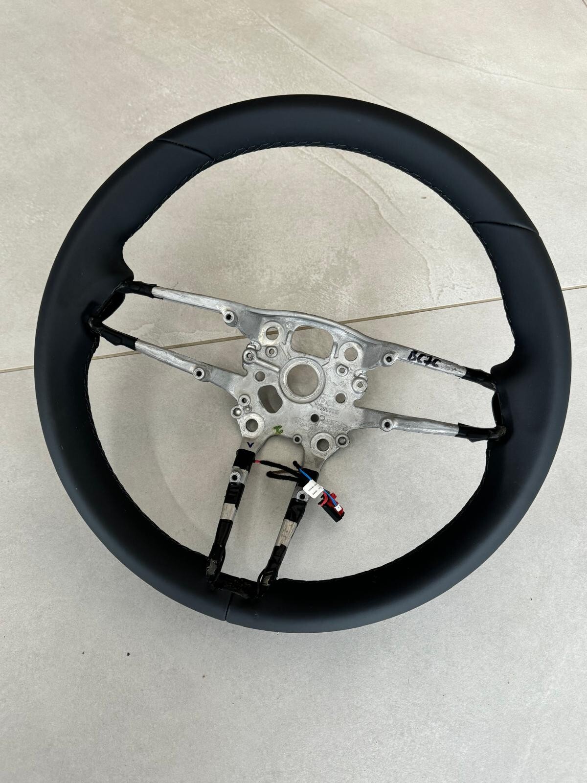 PORSCHE LEERES RAHMEN LENKRAD BEHEIZT SCHWARZ LEDER STEERING WHEEL FRAME NEW !!!