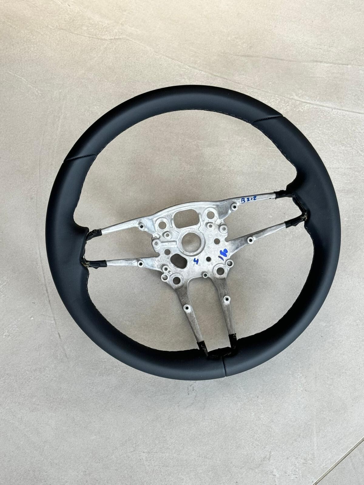 PORSCHE LEERES RAHMEN LENKRAD SPORT LEDER SCHWARZ STEERING WHEEL FRAME BLACK NEW - Obrázek 12