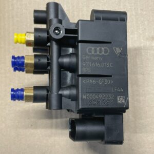 PORSCHE PANAMERA LUFTFEDERUNG VENTILBLOCK VENTILEINHEIT 971616013C PORSCHE NEU