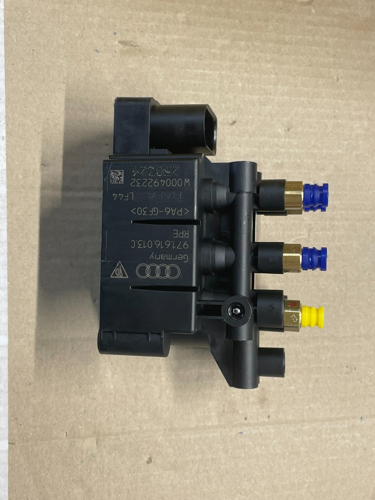 PORSCHE PANAMERA LUFTFEDERUNG VENTILBLOCK VENTILEINHEIT 971616013C PORSCHE NEU - Obrázek 9