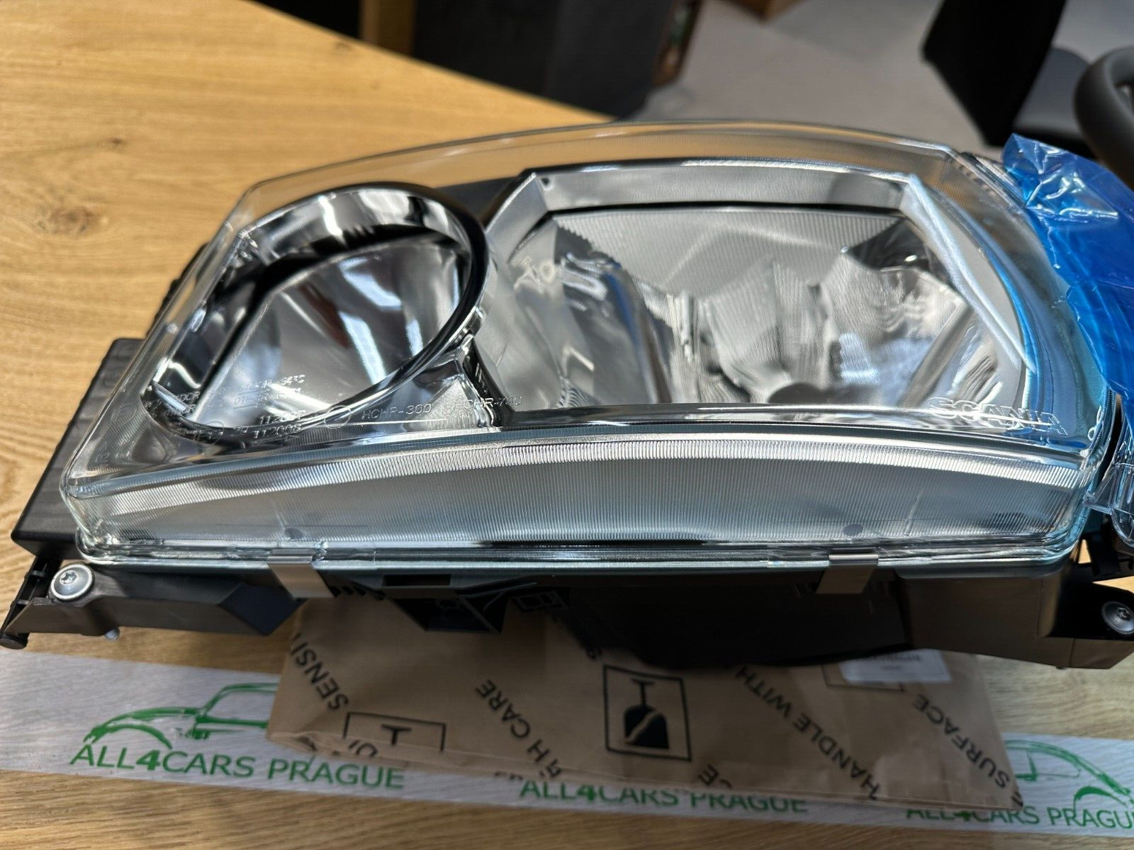 SCANIA FRONT SCHEINWERFER SCHEINWERFER LINKS VORNE KOMPLET 2442630 + 2442689 NEU - Obrázek 18