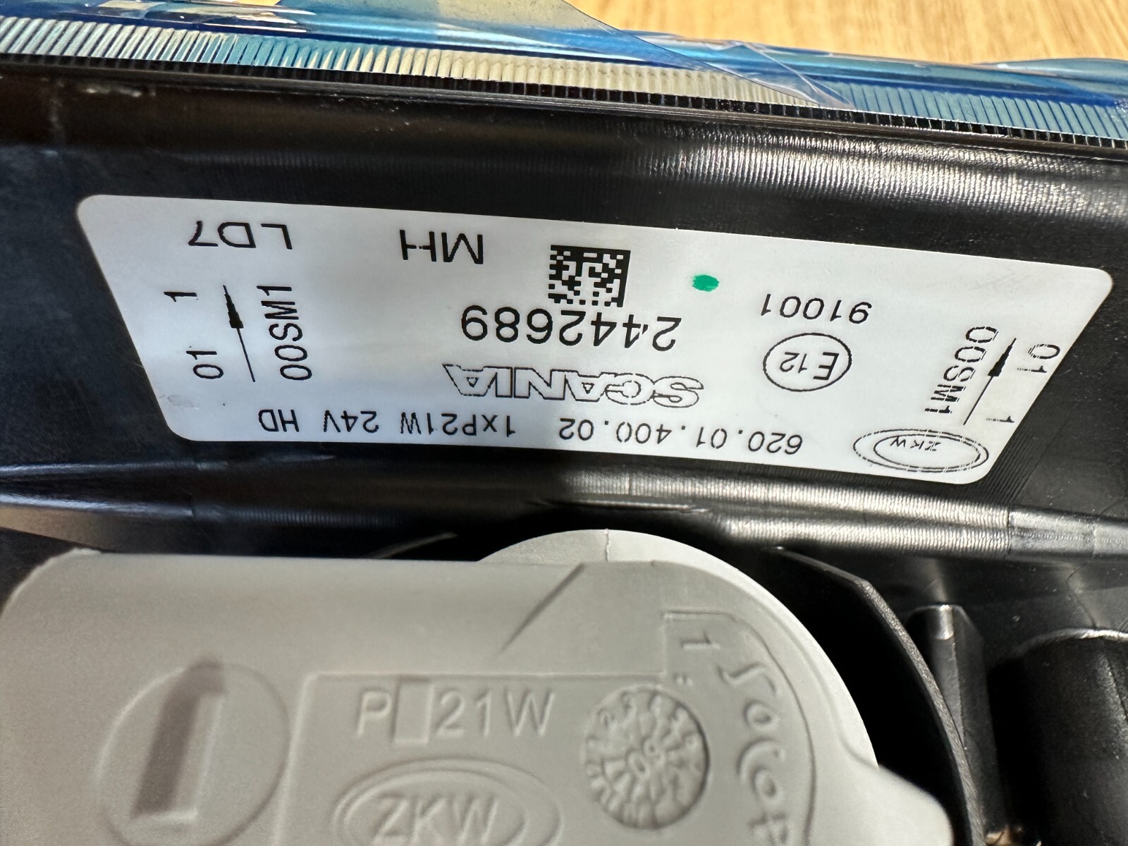 SCANIA FRONT SCHEINWERFER SCHEINWERFER LINKS VORNE KOMPLET 2442630 + 2442689 NEU - Obrázek 9