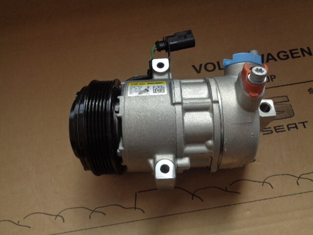 SEAT MIU KLIMAKOMPRESSOR 1S0816803A ORIG.SEAT TEIL ! NEU !!! - FOTOS GUCKEN !!! - Obrázek 10