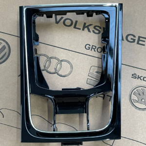 ŠKODA KODIAQ KAROQ BLENDE FÜR SCHALTBETÄTIGUNG 566863212A Fast Neu Teil Test Car