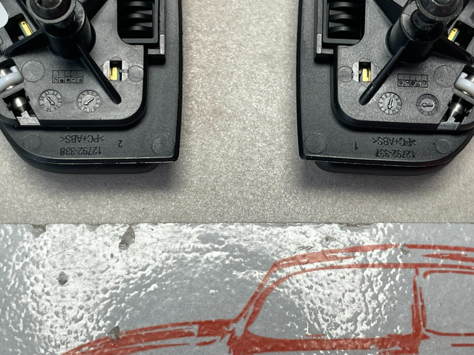 ŠKODA LENKRAD SCHALTWIPPEN FÜR TIPTRONIC LINKS + RECHTS 5E3951523 ORIG NEU TEIL - Obrázek 10