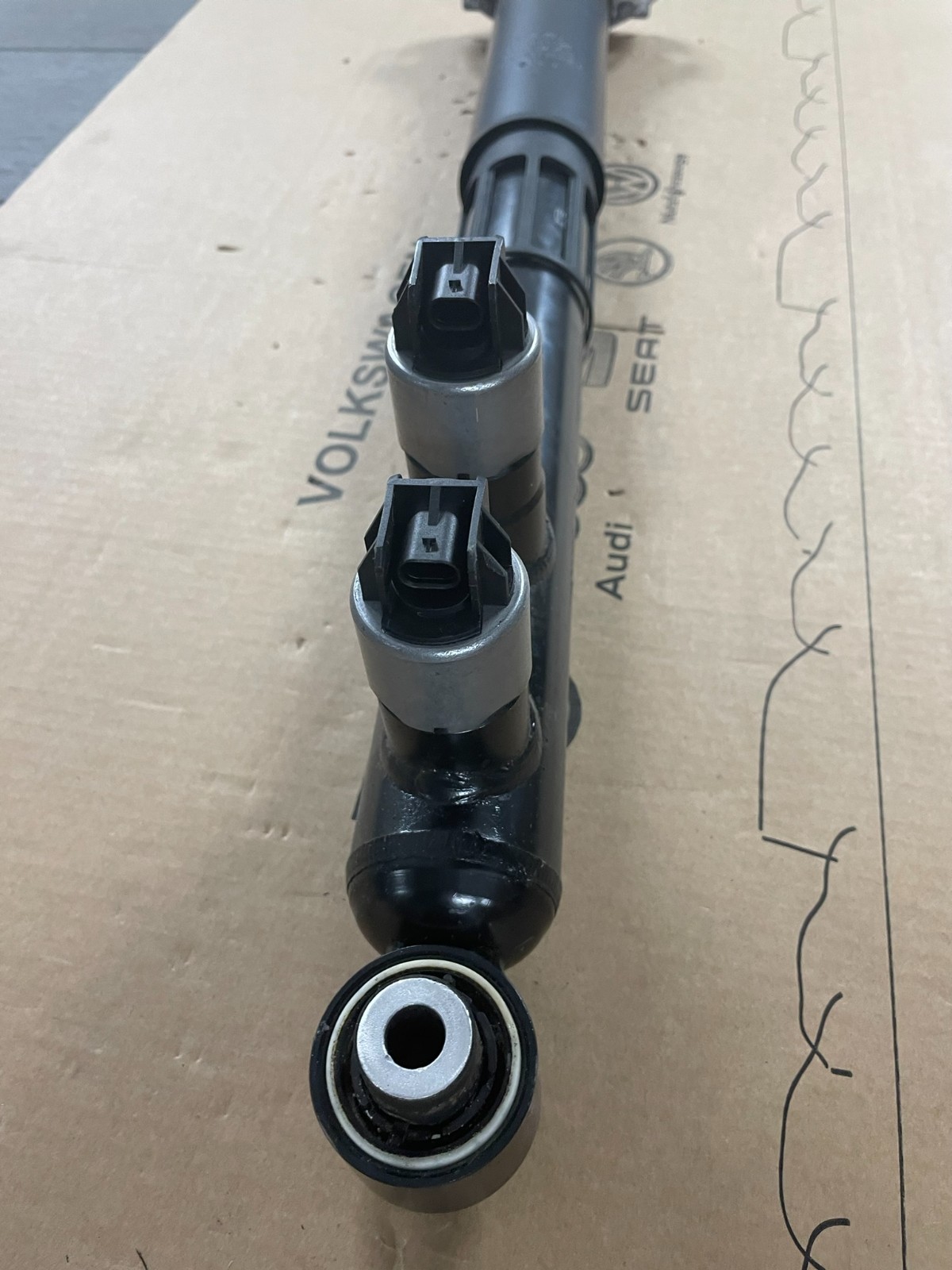 ŠKODA SUPERB STOßDÄMPFER ELEKTRISCH HINTEN 3WA512037AE ORIGINAL NEU!!! - Obrázek 9