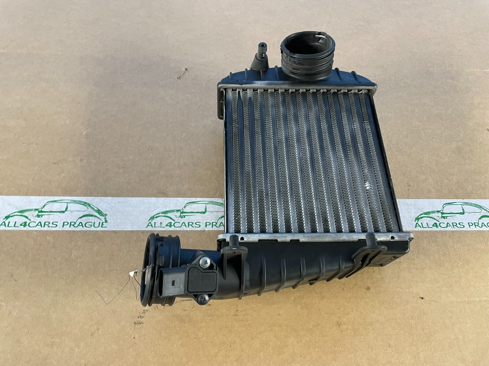 ŠKODA SUPERB VW PASSAT V6 TDI LADELUFT - TURBOKÜHLER LINKS 3B0145805J TEST CAR - Obrázek 11