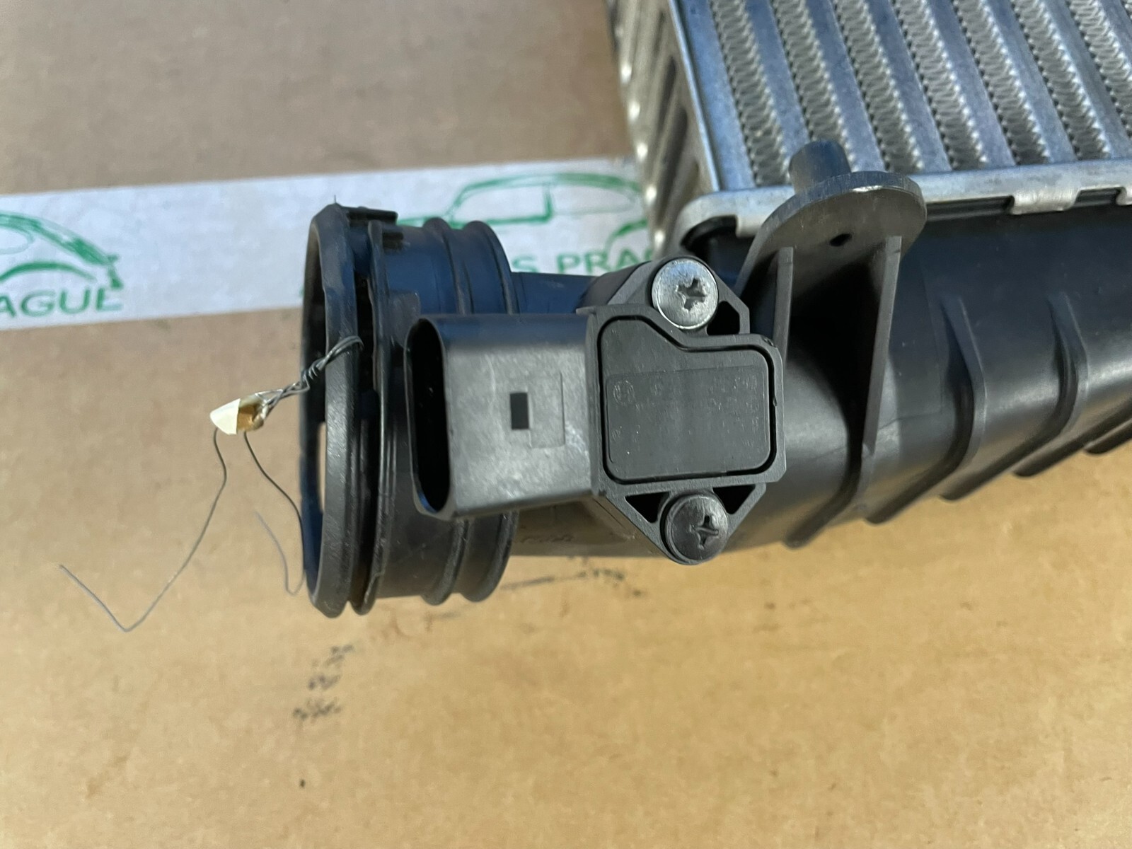 ŠKODA SUPERB VW PASSAT V6 TDI LADELUFT - TURBOKÜHLER LINKS 3B0145805J TEST CAR - Obrázek 12