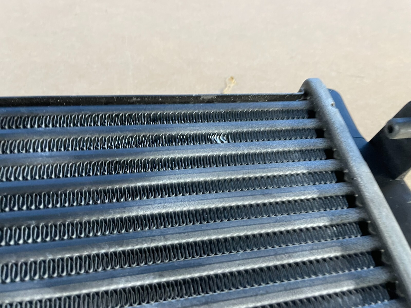 ŠKODA SUPERB VW PASSAT V6 TDI LADELUFT - TURBOKÜHLER LINKS 3B0145805J TEST CAR - Obrázek 14