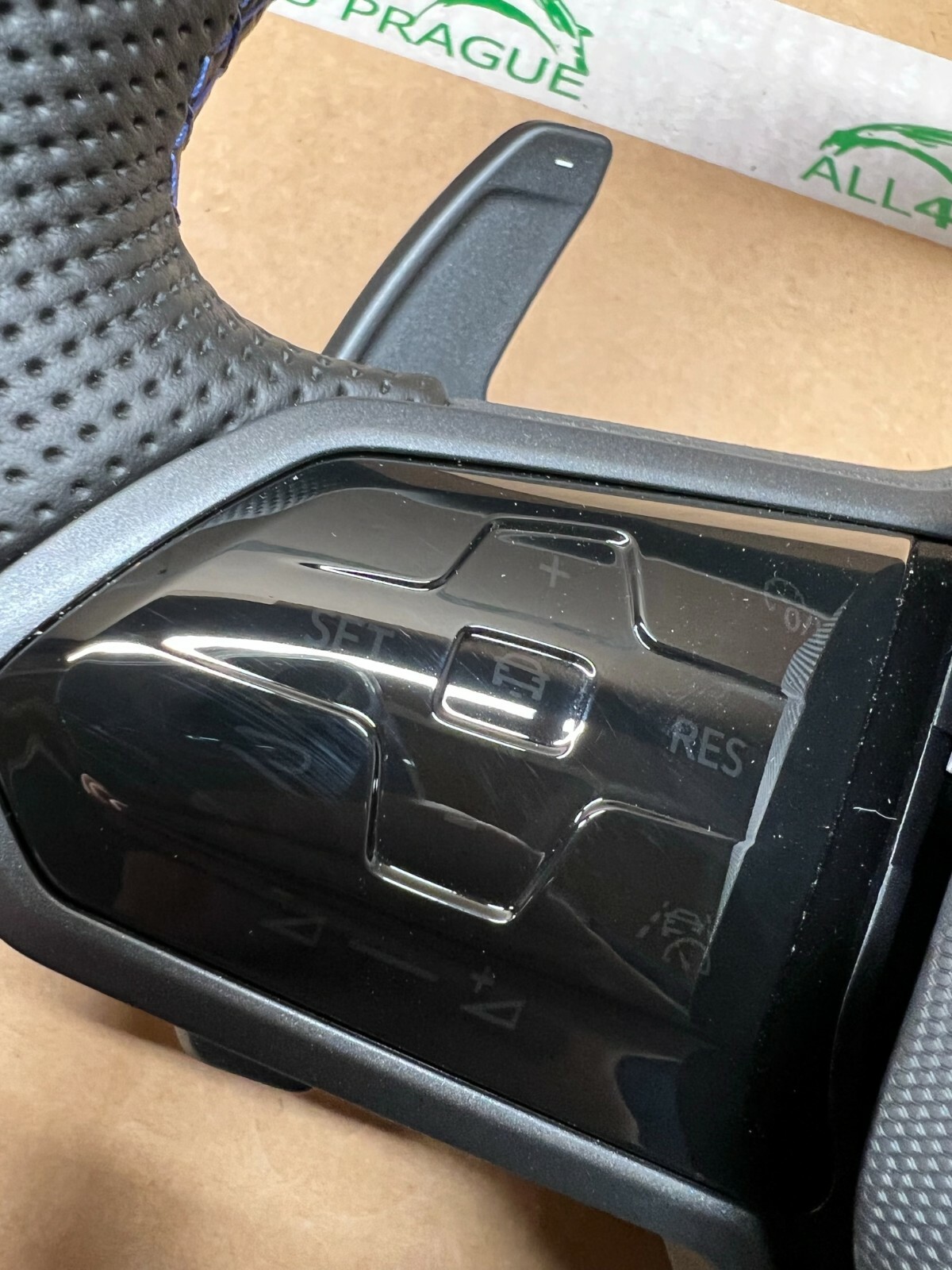 VW ARTEON GOLF TIGUAN TOUAREG MULTIFUNKTIONSLENKRAD BEHEIZBAR MIT R PADDELS - Obrázek 6