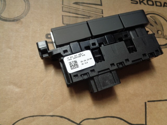 VW GOLF 7 DRUCKTASTEN SCHALTER PDC PLA 5G1927238F Fast Neu d v Test Wagen ORIG. - Obrázek 5