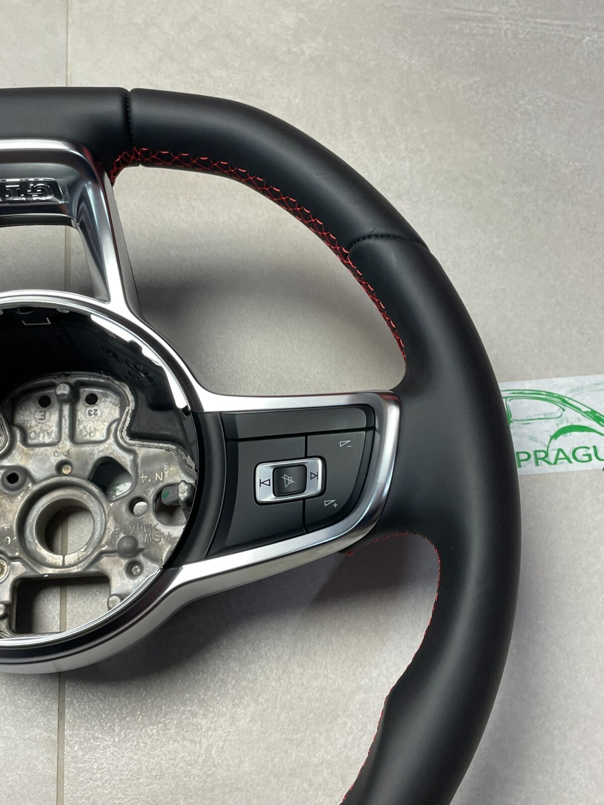 VW GTI LENKRAD VW UP GTI SPORT MULTIFUNKTIONAL LEDER LENKRAD 6C0419091CB Fast Ne - Obrázek 17