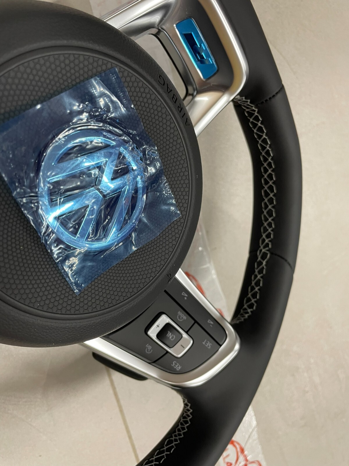 VW LENKRAD R SPORT LEDER KOMPLET GOLF 7/ARTEON/PASSAT/TIGUAN 5G0419091JF ORG.NEU - Obrázek 17