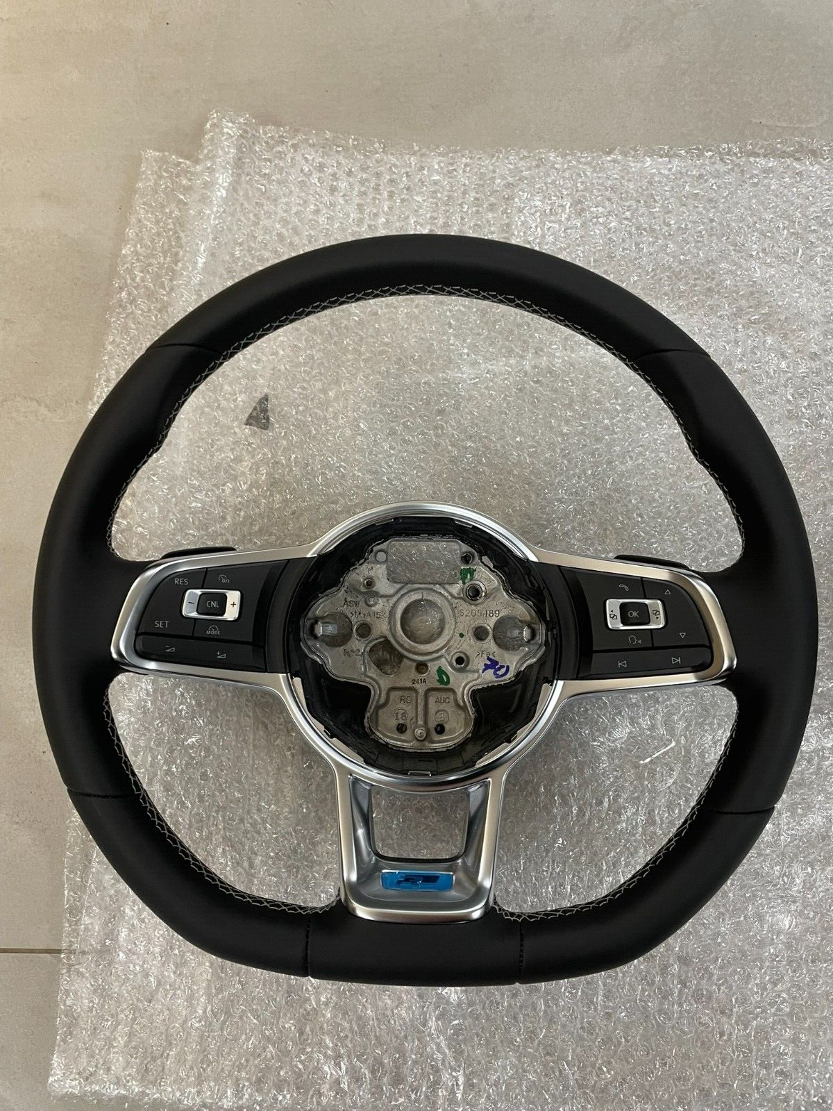 VW LENKRAD R SPORT LEDER KOMPLET GOLF 7/ARTEON/PASSAT/TIGUAN 5G0419091JF ORG.NEU - Obrázek 18