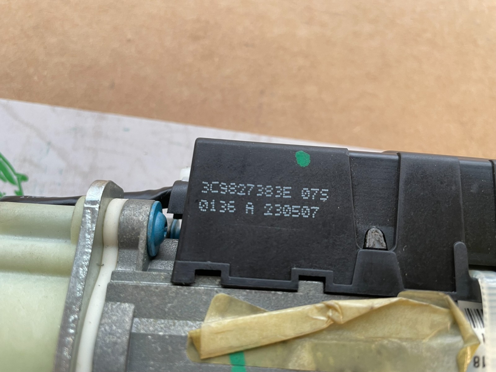 VW PASSAT VARIANT HECKKLAPPE ANTRIEB ANTRIEBSMOTOR 3C9827383E DEM VOM TEST CAR! - Obrázek 8