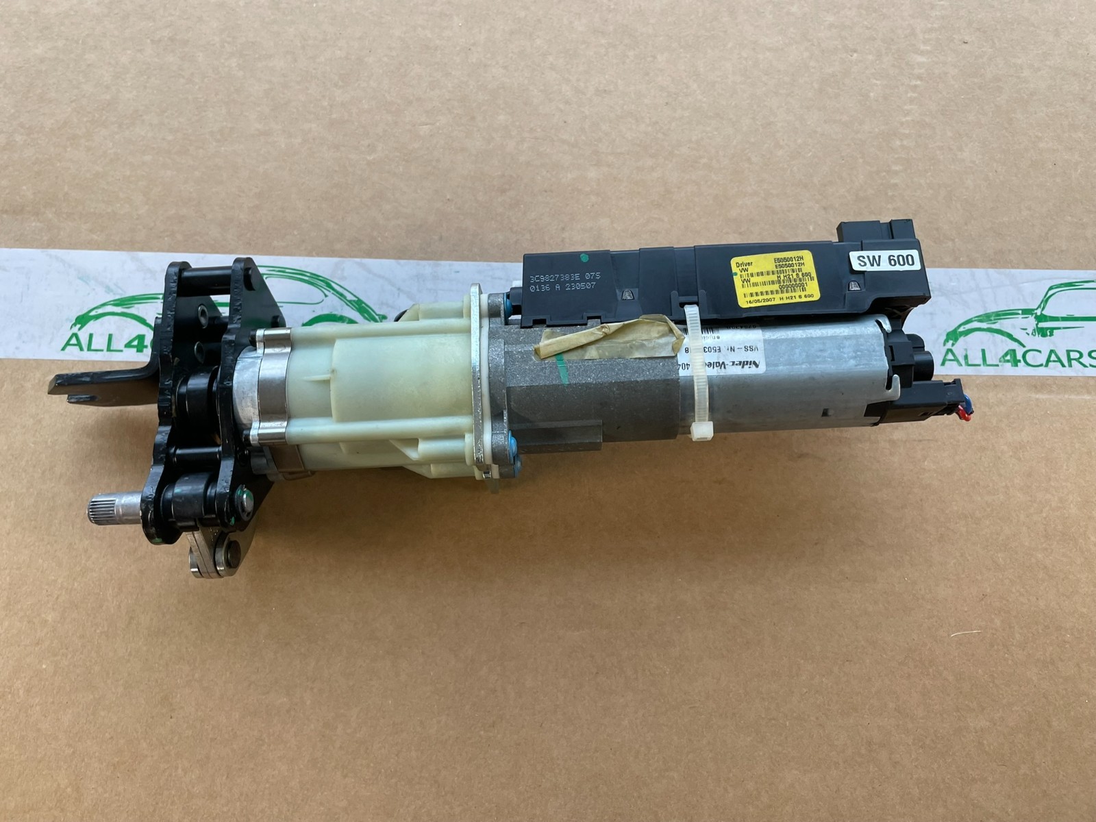 VW PASSAT VARIANT HECKKLAPPE ANTRIEB ANTRIEBSMOTOR 3C9827383E DEM VOM TEST CAR!