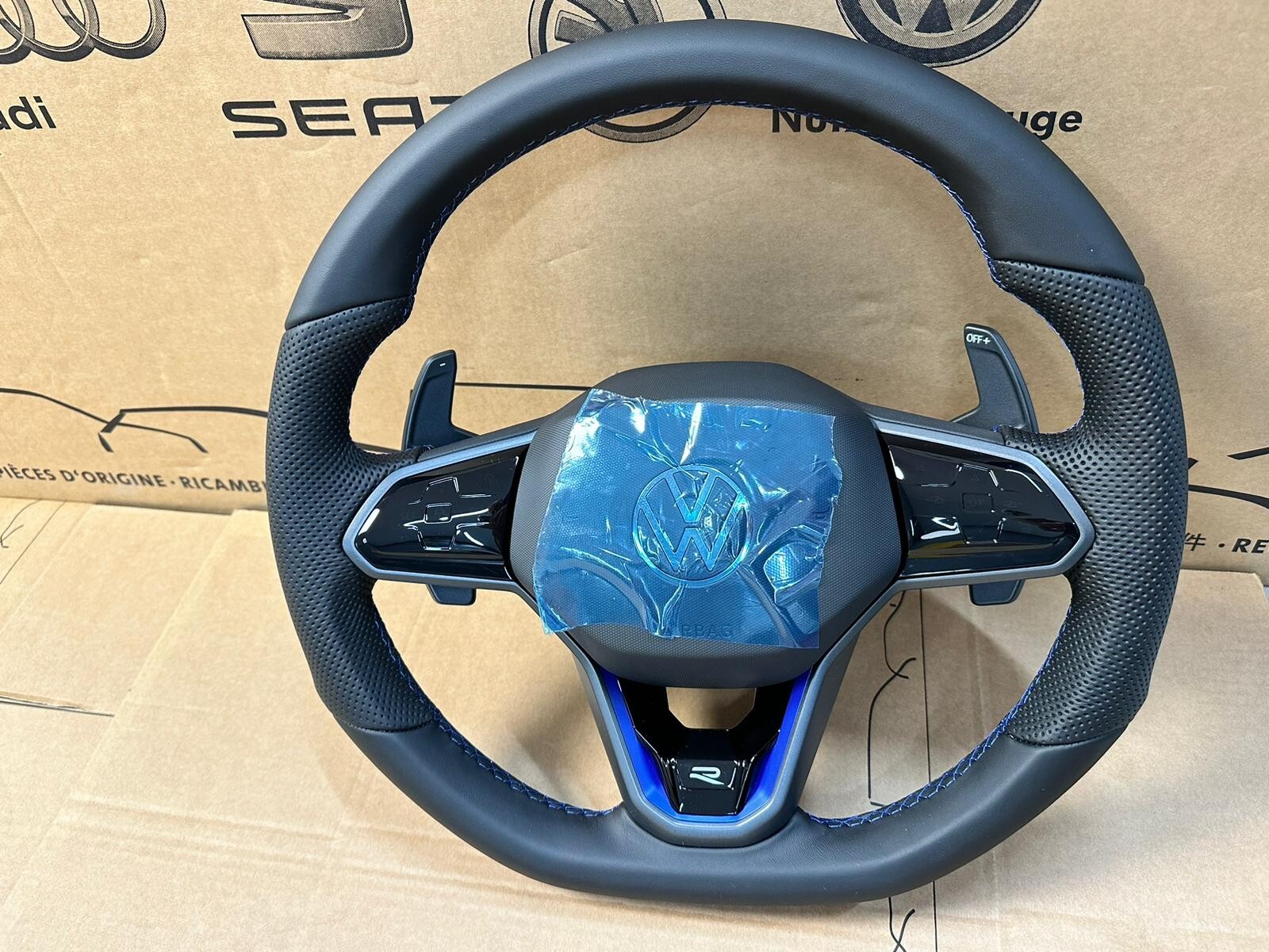 VW R-LENKRAD R-TASTER LEDER BEHEIZ ARTEON GOLF TIGUAN 3G8419089B KOMPLET NEU