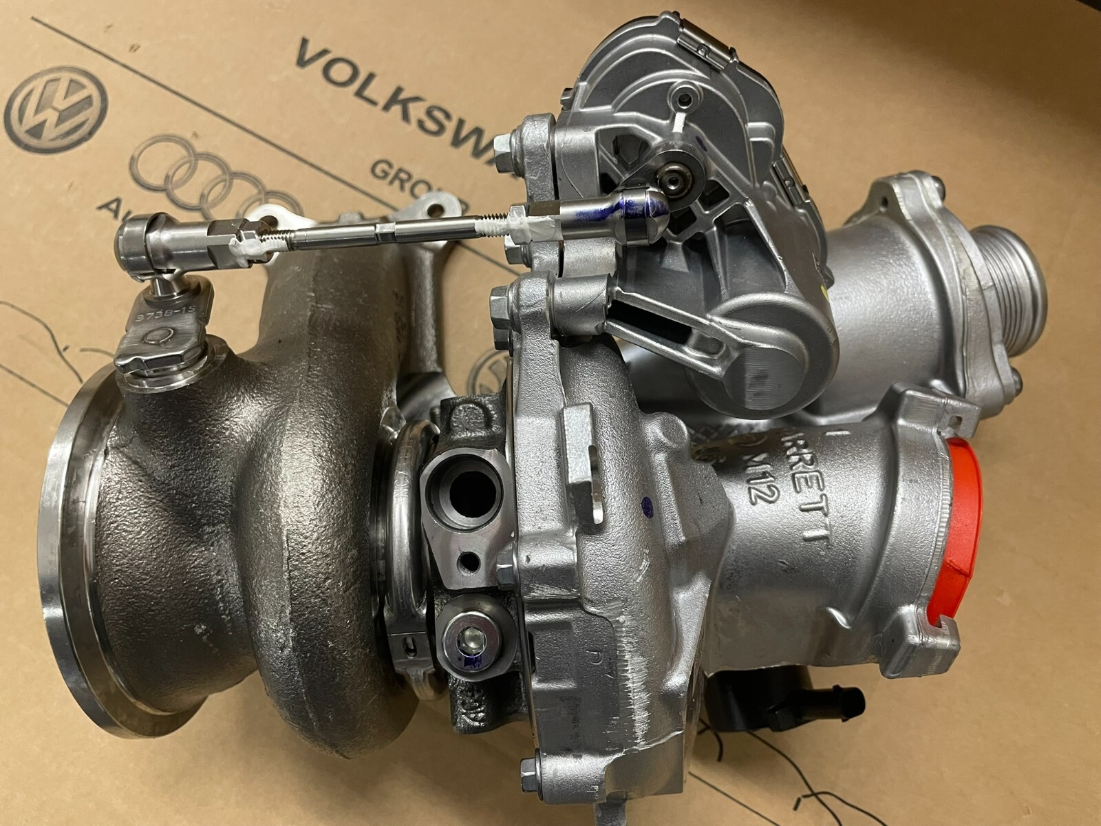 VW ŠKODA AUDI SEAT TURBOLADER 2.0 TFSI ABGASTURBOLADER 06Q145702C ORIG. FAST NEU - Obrázek 4