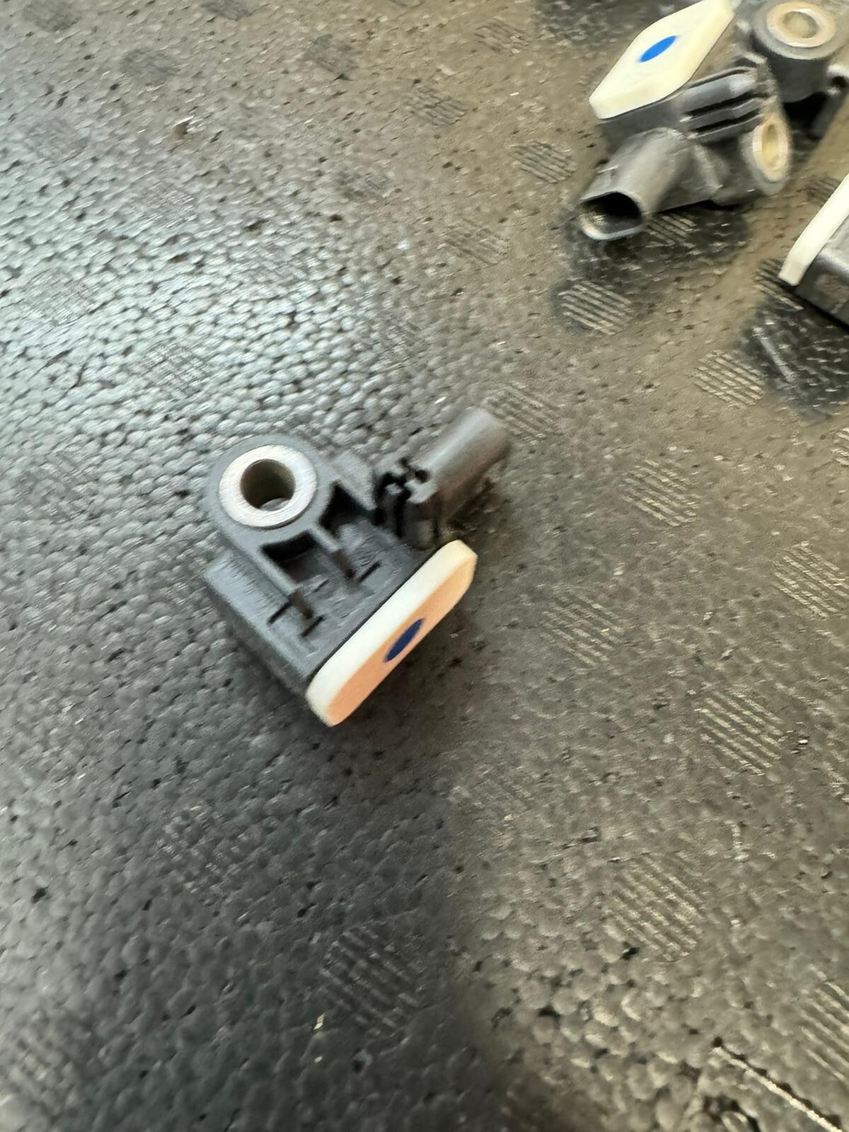 VW, SKODA, SEAT CRASHSENSOR DRUCKSENSOR 7P0959651 - 7P0 959 651 ORIG. NEU TEIL! - Obrázek 7