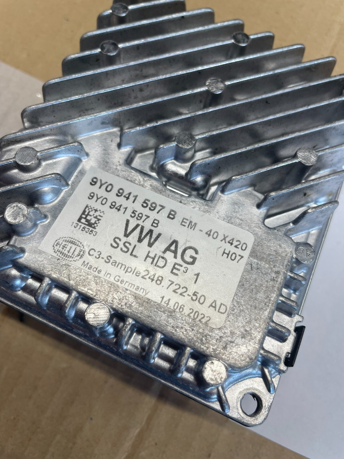 VW TIGUAN 2024 SCHEINWERFER STEUERGERÄT 9Y0941597B DEMONT VOM TEST WAGEN ORIG VW - Obrázek 7