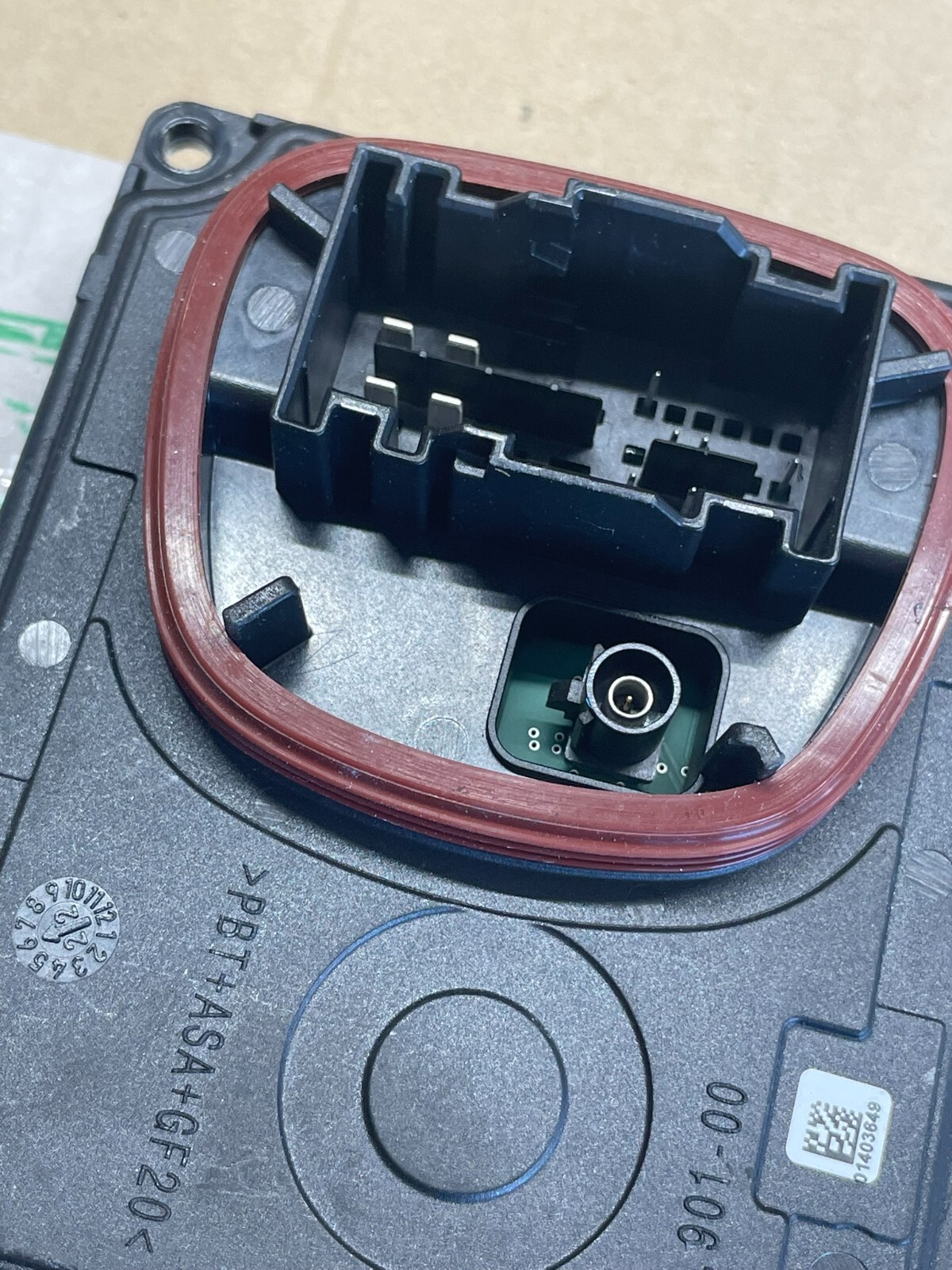 VW TIGUAN 2024 SCHEINWERFER STEUERGERÄT 9Y0941597B DEMONT VOM TEST WAGEN ORIG VW - Obrázek 17