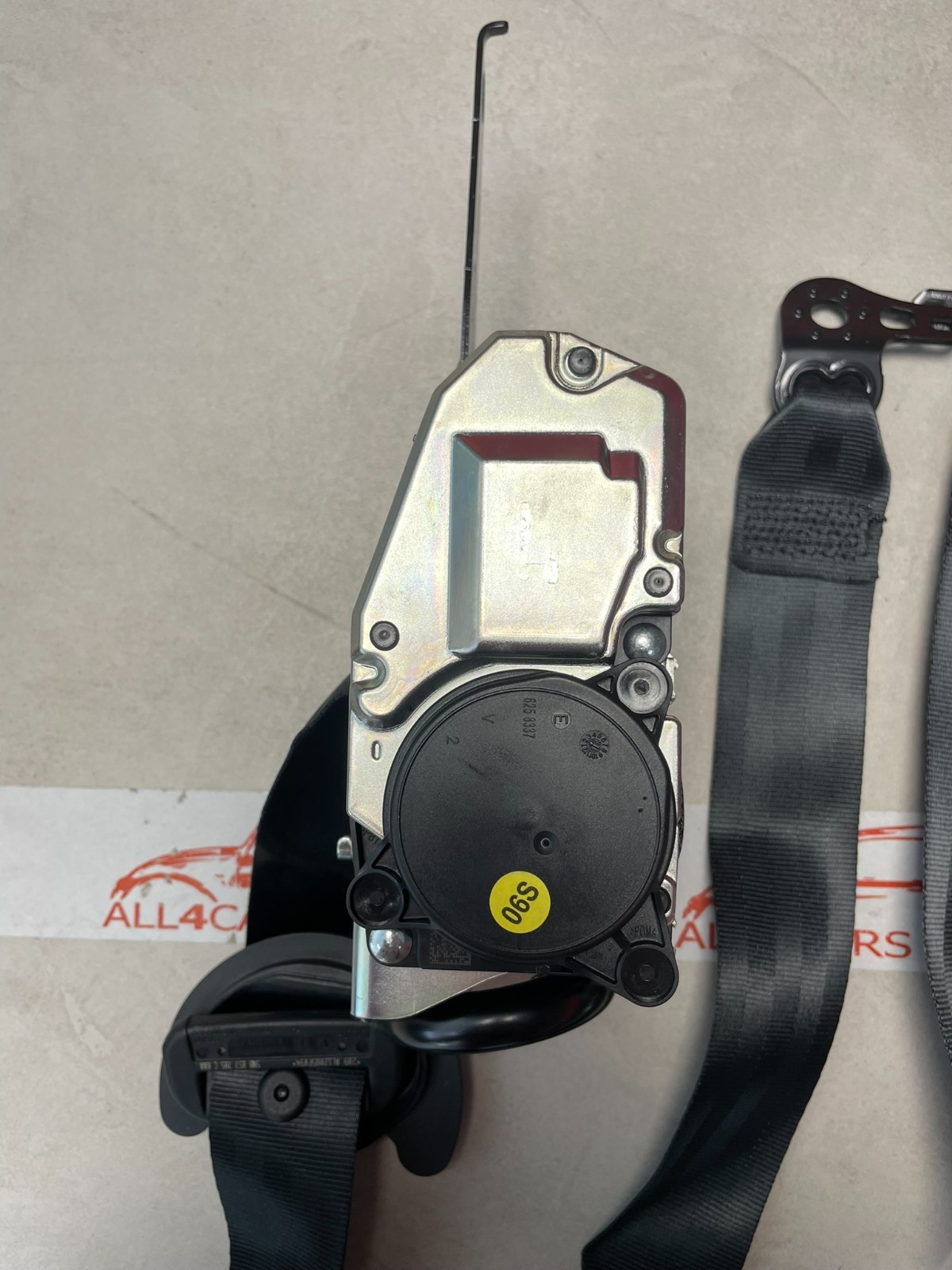 VW TIGUAN VW TIGUAN ALLSPACE 5NB857705C 5NB857706C SICHERHEITSGURTEN NEU ORIG.! - Obrázek 19