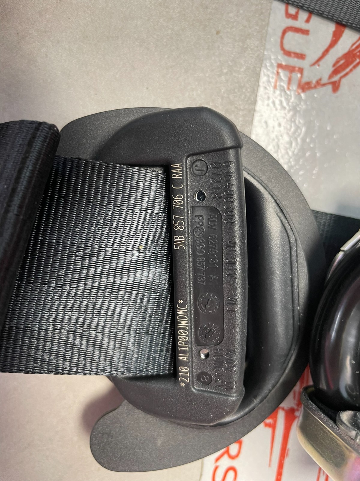 VW TIGUAN VW TIGUAN ALLSPACE 5NB857705C 5NB857706C SICHERHEITSGURTEN NEU ORIG.! - Obrázek 6