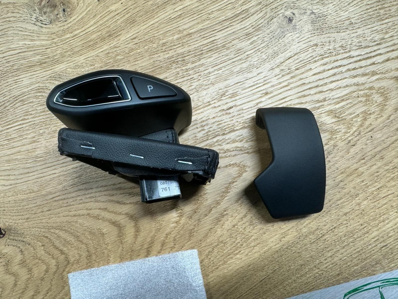 VW TOUAREG CR7 SCHALTKNAUF SCHALTHEBEL LEDER SCHWARZ 761713139A - 761713140 NEU - Obrázek 8