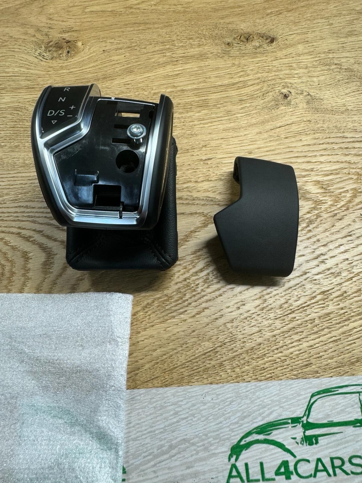 VW TOUAREG CR7 SCHALTKNAUF SCHALTHEBEL LEDER SCHWARZ 761713139A - 761713140 NEU - Obrázek 9