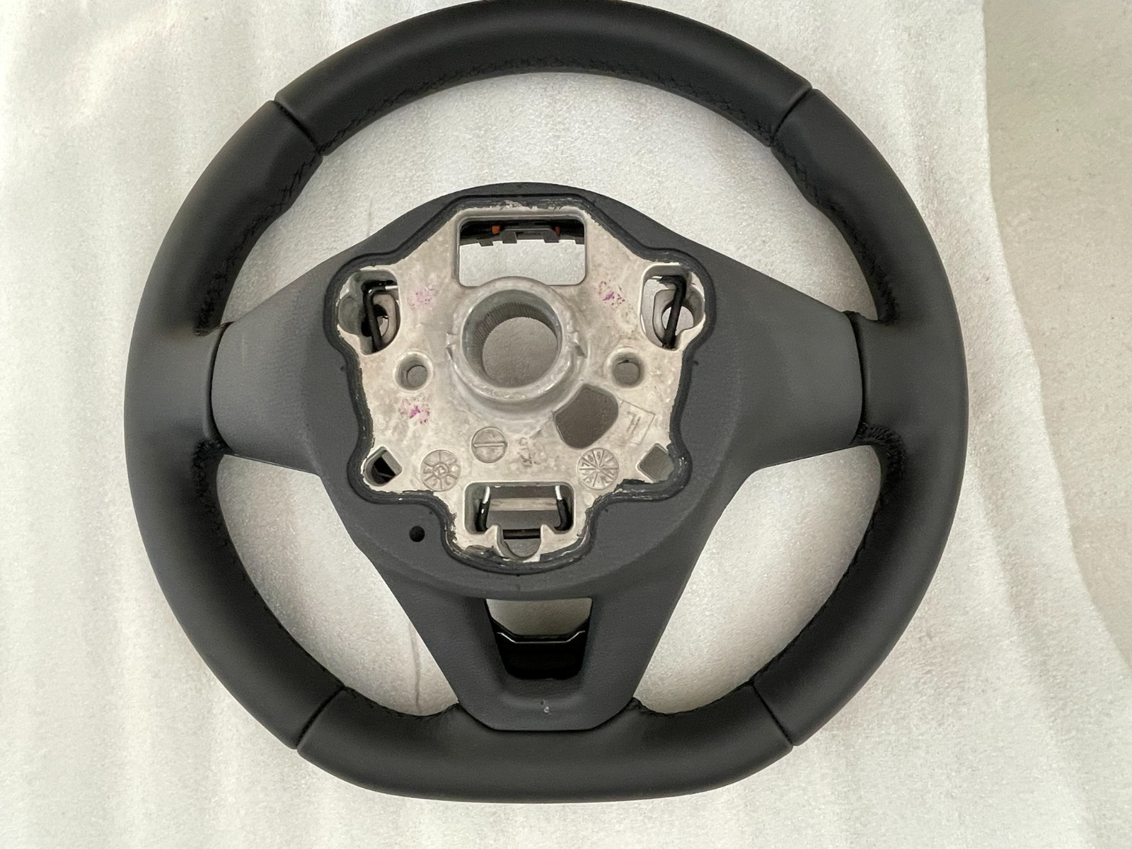 VW TOUAREG III CR7 SPORT LEDER LENKRAD R 760419089P - NUR 4877 KM STAND ORIG VW - Obrázek 24