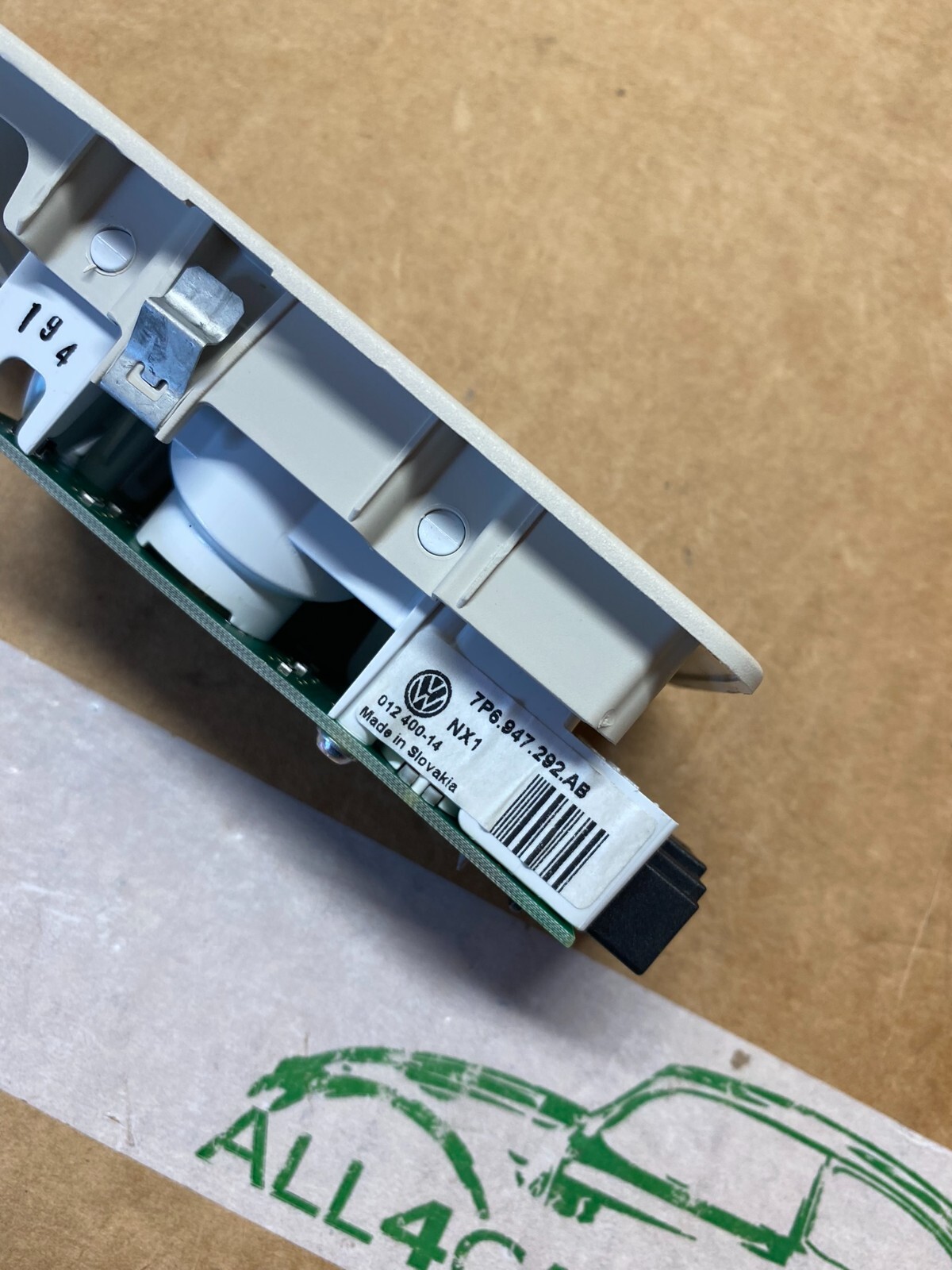 VW TOUAREG KABINENBELEUCHTUNG 7P6947292AB ORIGINAL NEU!!!! - Obrázek 6