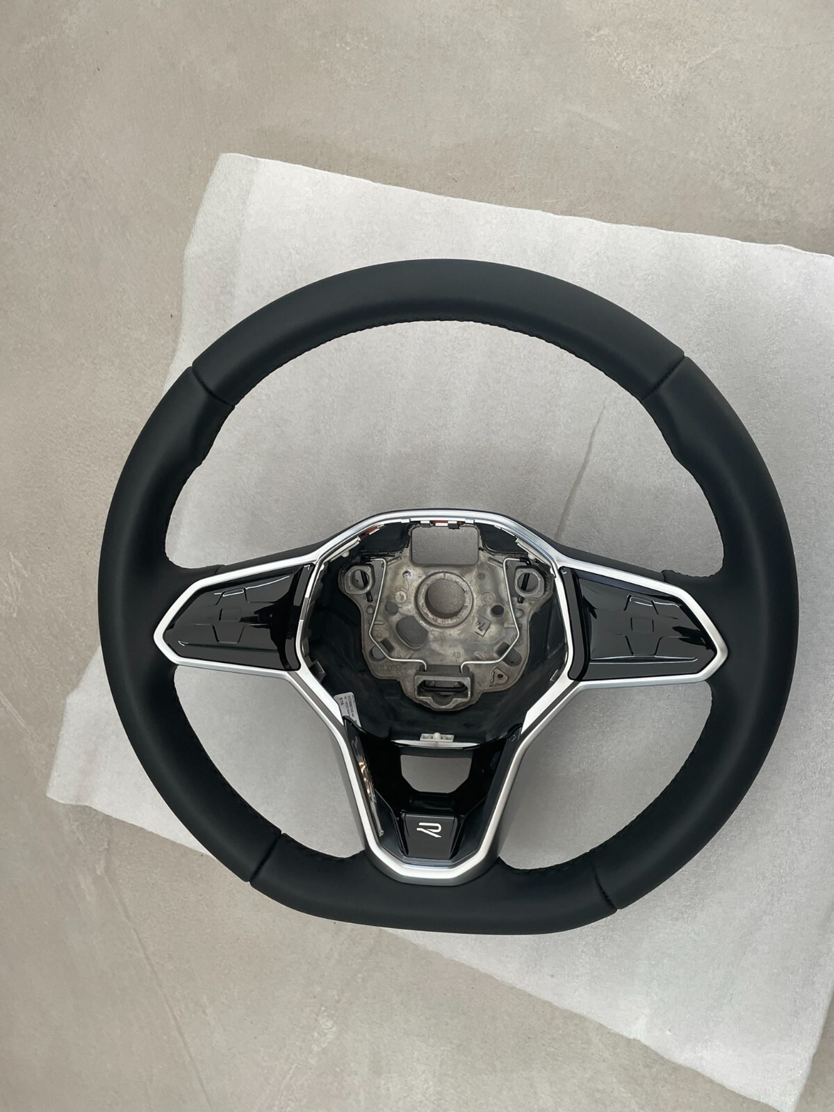 VW TOUAREG SPORT MULTIFUNKTIONS LENKRAD R 760419089P - NUR 1874 KM STAND ORIG VW - Obrázek 16