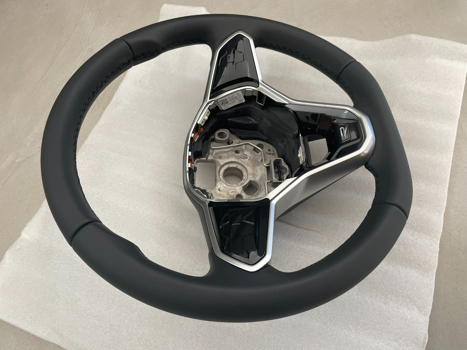 VW TOUAREG SPORT MULTIFUNKTIONS LENKRAD R 760419089P - NUR 1874 KM STAND ORIG VW - Obrázek 7