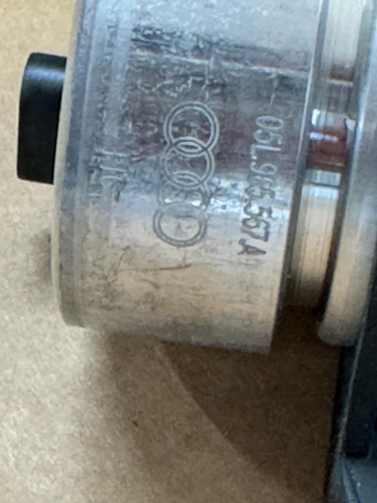 05L 965 567 A AUDI A4,A5,A6,A7,Q5 WASSERPUMPE ZUSATZ WASSERPUMPE 05L965567A NEU! - Obrázek 3