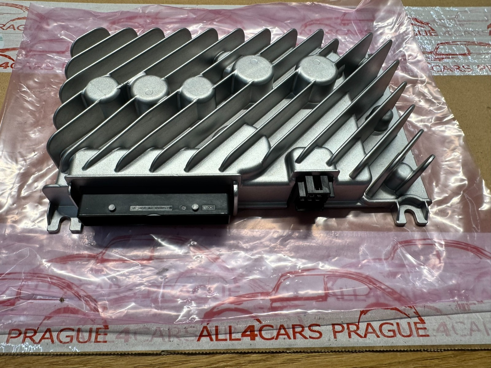 3G0035466J VW ŠKODA AUDIO VERSTÄRKER AUDIO AMPLIFIER 3G0035466J ORIG.NEU TEIL ! - Obrázek 7