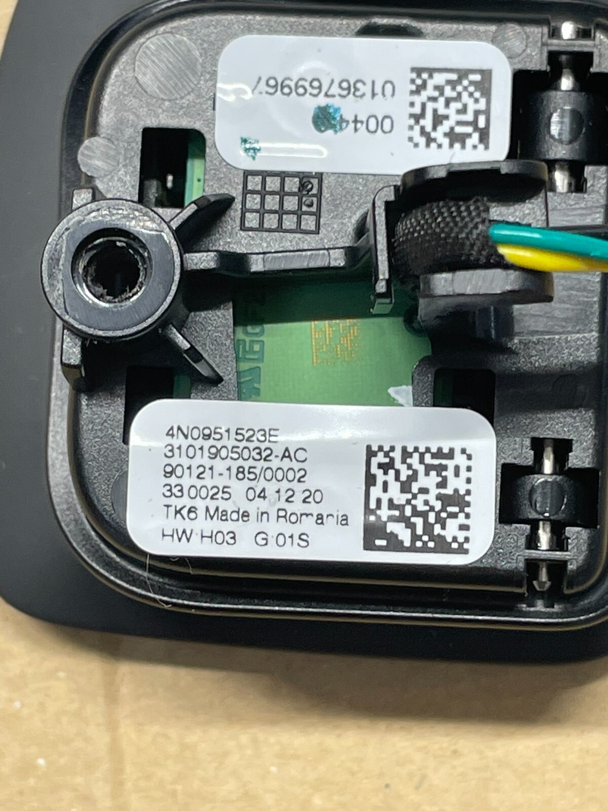 4N0951523E AUDI LENKRAD SCHALTWIPPEN - SCHALT PADELS 4N0951523E LINKS MINUS ORIG - Obrázek 4