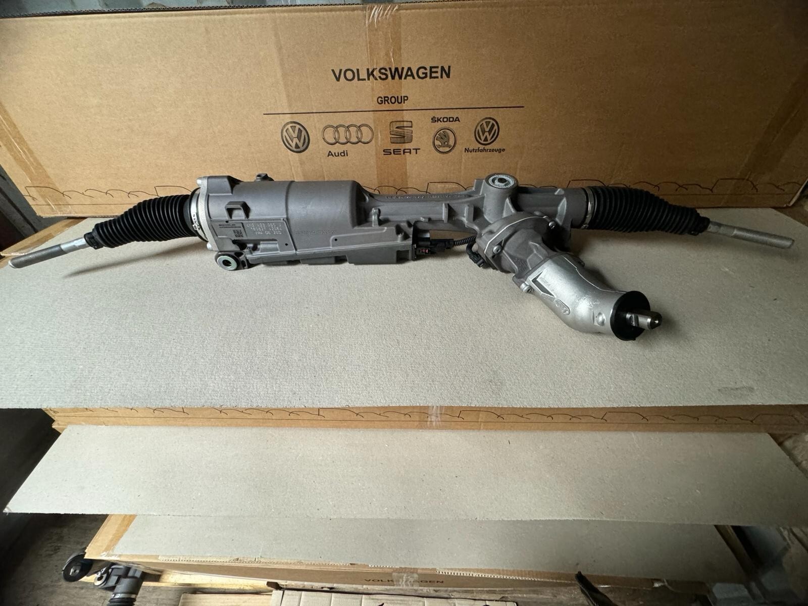 4N2423055J AUDI A8/S8 2020-2022 LENKGETRIEBE STEERING GEAR 4N2423055J RHD NEW OE