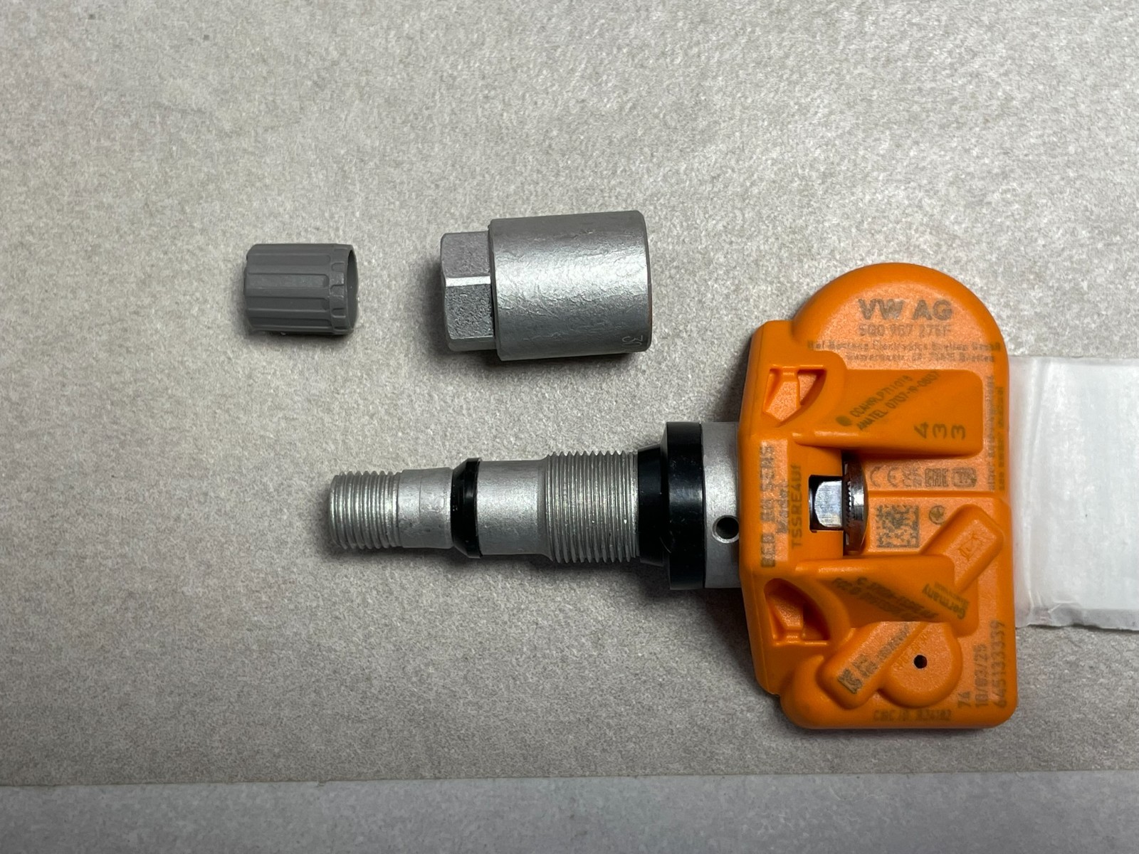 5Q0907275F VW ŠKODA SEAT REIFENDRUCK SENSOR TPMS/RDKS 5Q0907275F ORIG.NEU VW !! - Obrázek 15