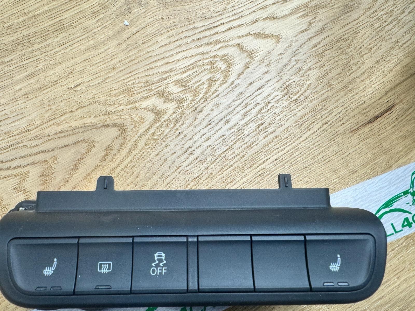 AUDI A1 SCHALTER LEISTE MEHR FACHSCHALTER MIT SITZHEIZUNG 8X1857851 ORIG.AUDI !