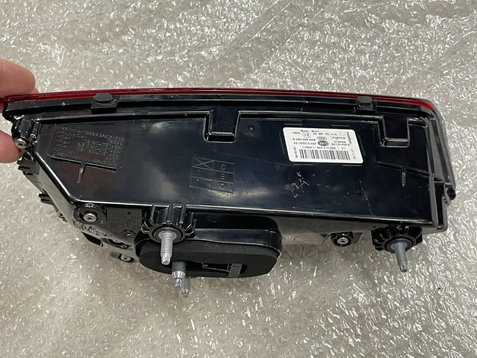 AUDI A4 LED HECKLEUCHTE HECKLAMPE RECHTS 8W5945094G DEM VOM TEST WAGEN ORIGINAL - Obrázek 13